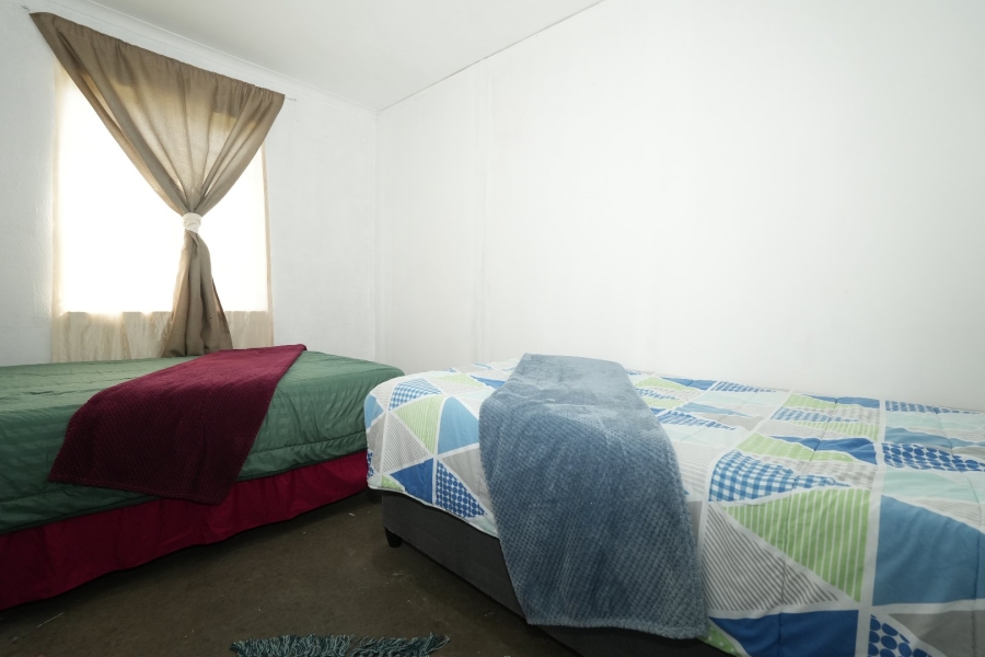 2 Bedroom Property for Sale in New Woodlands Western Cape